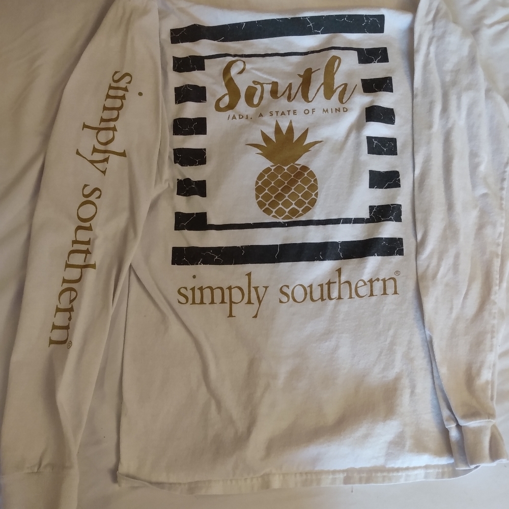 Simply southern shirts size small